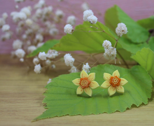 Daffodil Stud Earrings