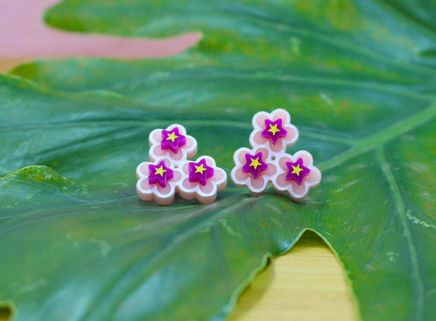 Hoya Stud Earrings